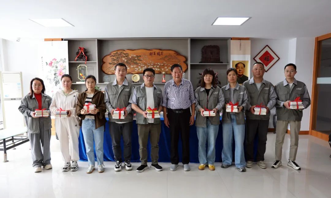 建書香雙鳥，做學習達人 —— 雙鳥機械開展“世界讀書日”贈書活動